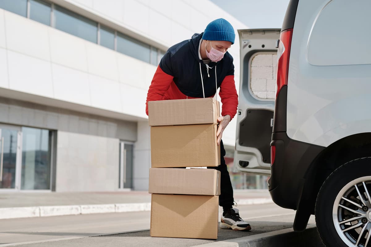 Warehouse worker with Euro Bridge Parcels uniform